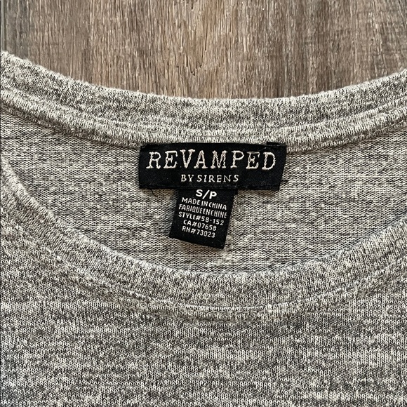 REVAMPED TOP - Picture 2 of 5